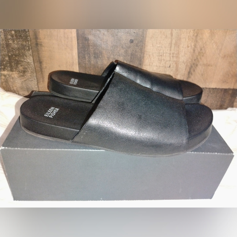Eileen Fisher Mask Black Tumbled Leather Slide Sandal Casual